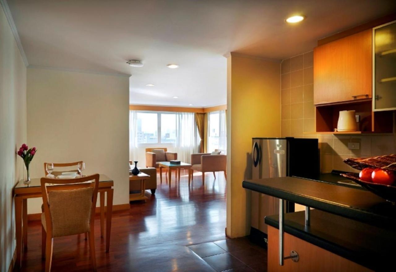 S.M. Grande Residence Bangkok Bagian luar foto