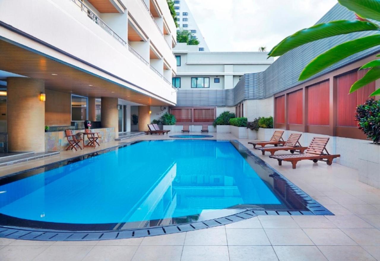 S.M. Grande Residence Bangkok Bagian luar foto
