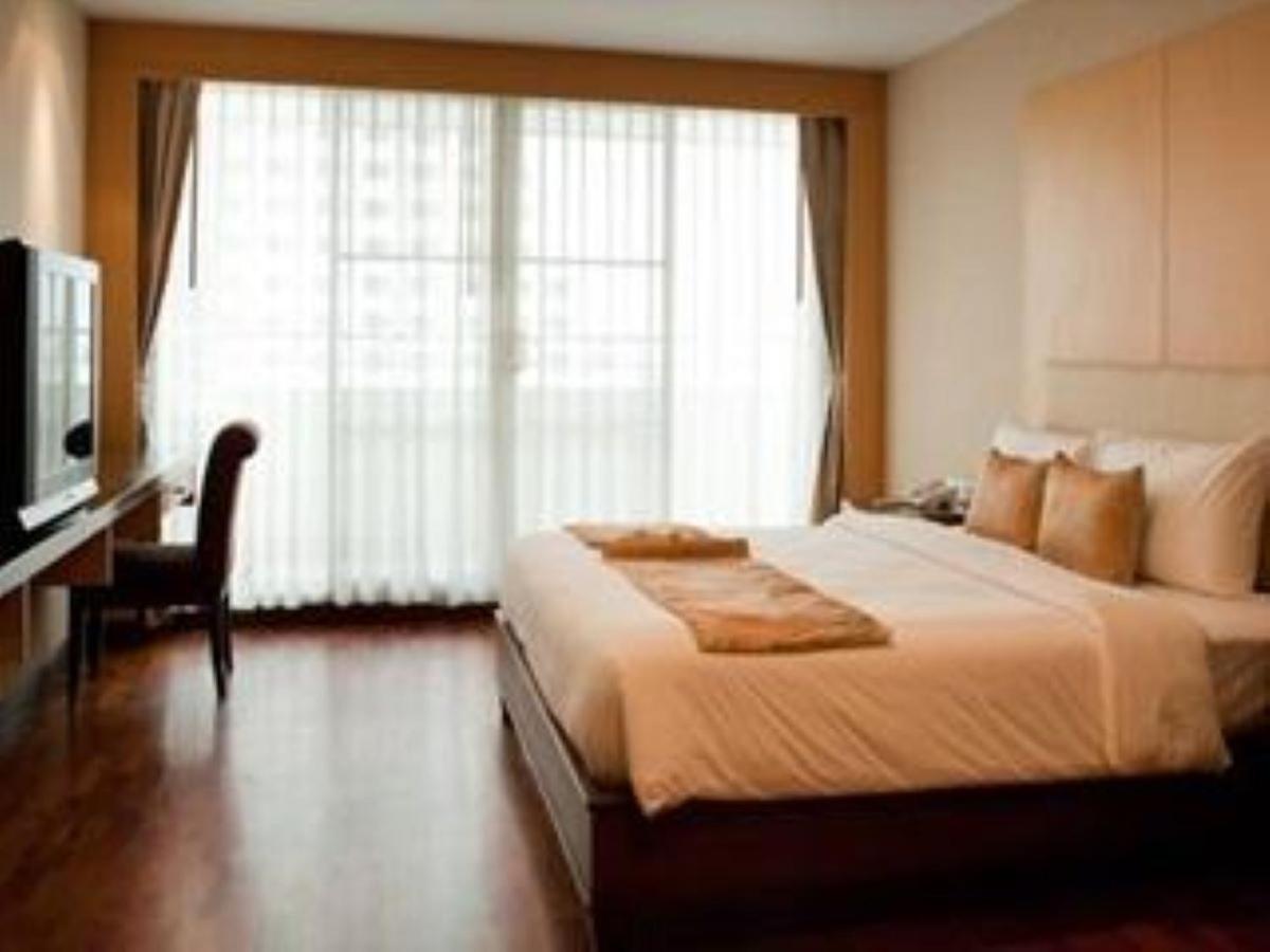 S.M. Grande Residence Bangkok Bagian luar foto