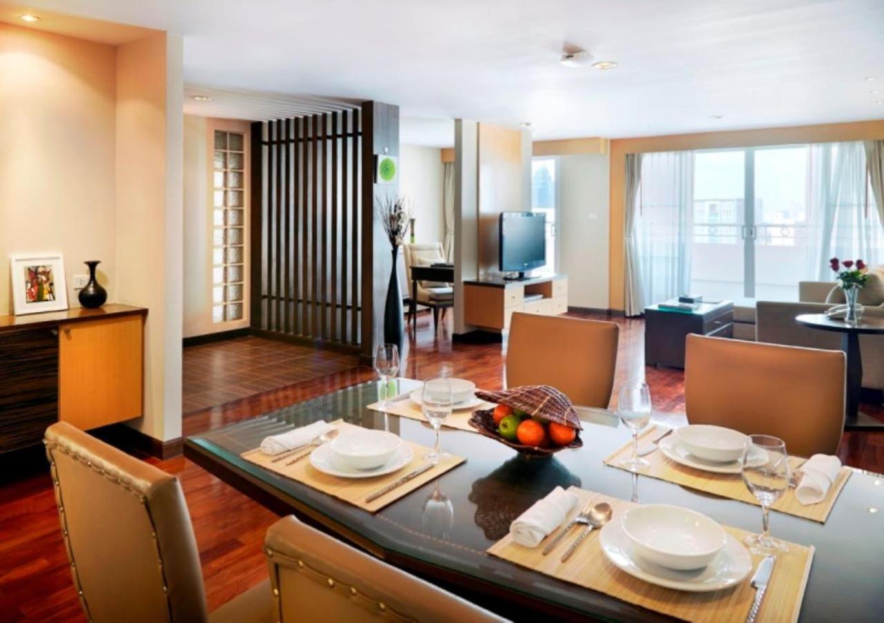 S.M. Grande Residence Bangkok Bagian luar foto